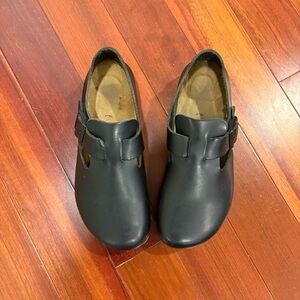 Like New Women’s Birkenstock London